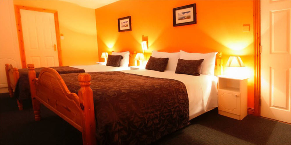 Mccarthy'S Lodge B&B Westport Exteriör bild