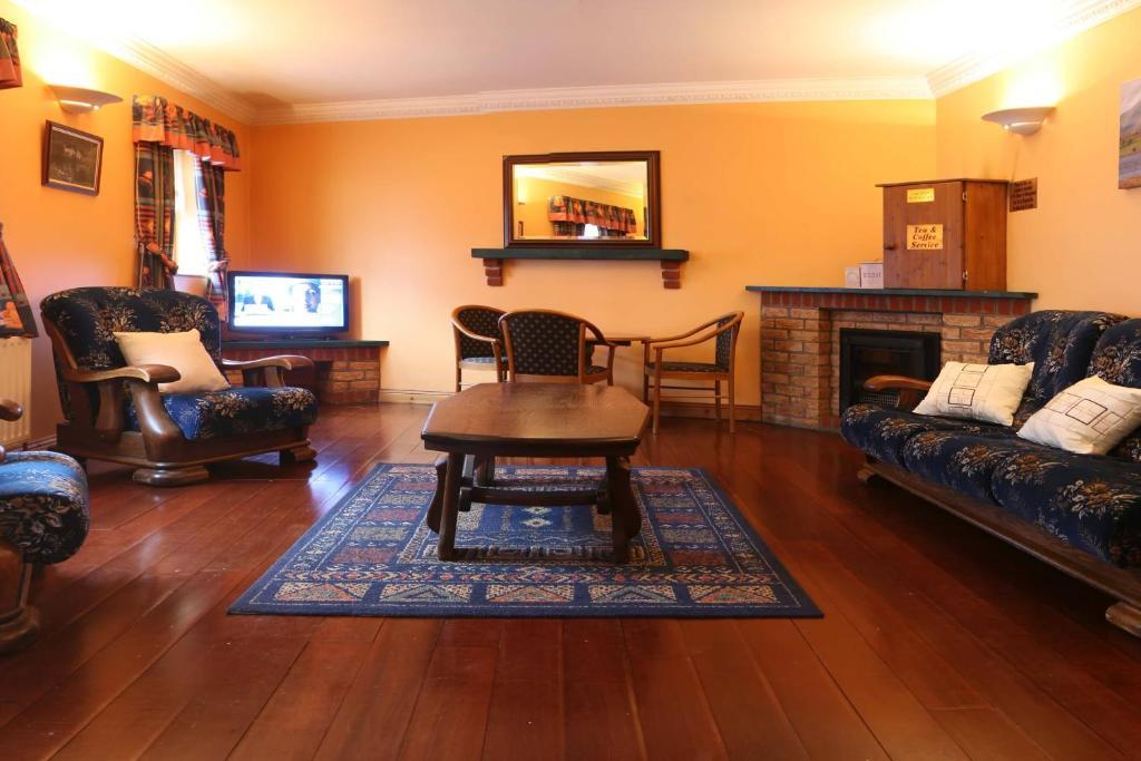 Mccarthy'S Lodge B&B Westport Exteriör bild